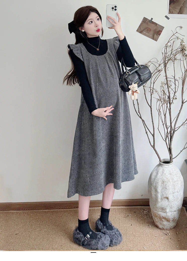 Autumn and Winter Maternity Sundress with Bowknot Sweet Pregnant Woman Corduroy Tank Dress Plus Size Sleeveless Pregnancy Dress