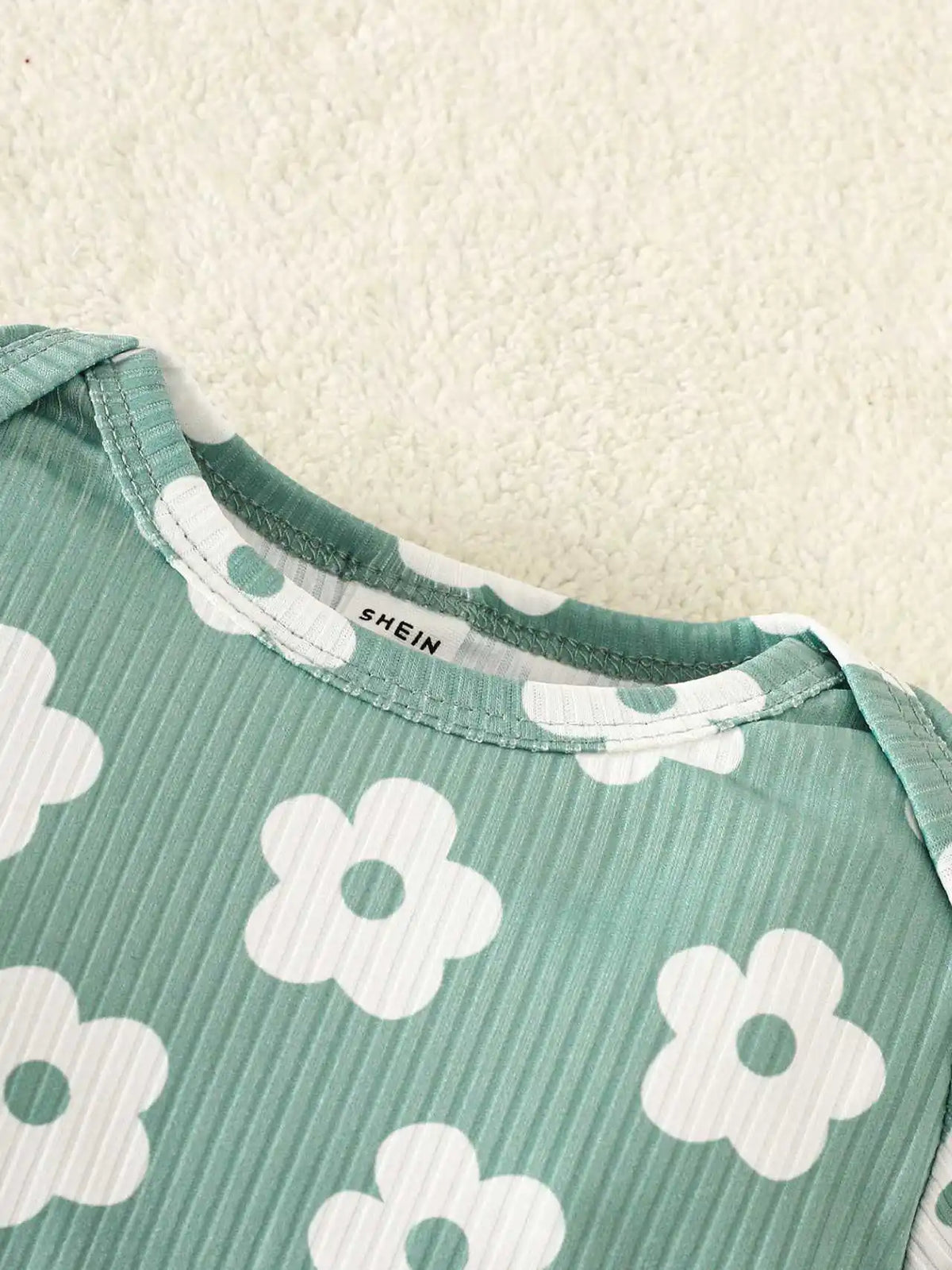 Baby girl green round-neck small floral long-sleeve romper and pants set plus full-body cute floral print long-sleeve romper and