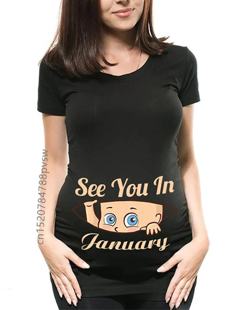 Pregnant Pregnancy Announcement Women's T-Shirt Female Pregnancy Clothes New Mom Clothes See You in January-December Funny Tops